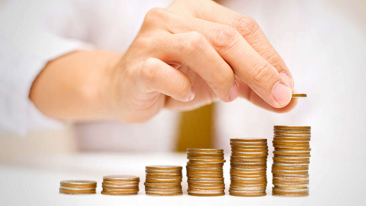 Life Insurance vs. Investment Plans: What’s Better for You?